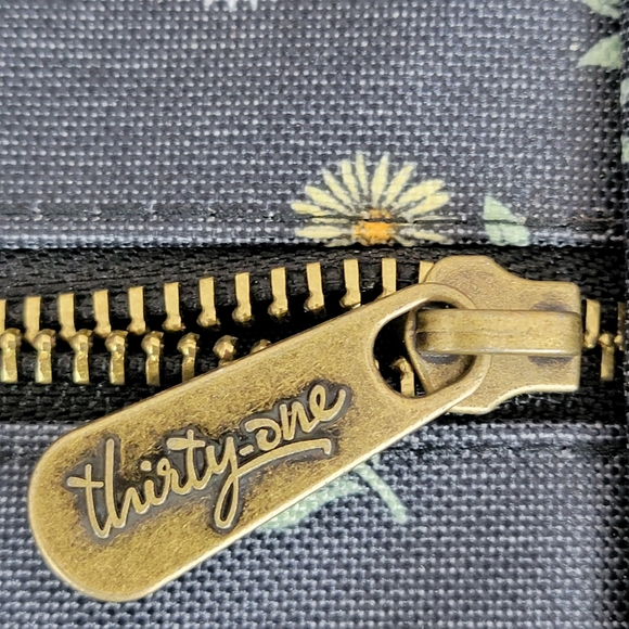 Thirty One Women's Step Up Tote In Ditzy Daisy Print NWOT - Picture 8 of 14